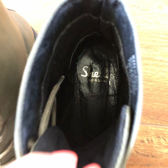 🌸3/$10Shellys London boot 🥾 - Picture 5 of 8